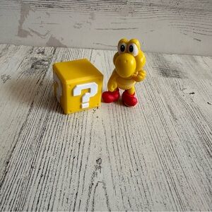 Jakks Pacific Super Mario Red Koopa Troopa Figure & Question Block